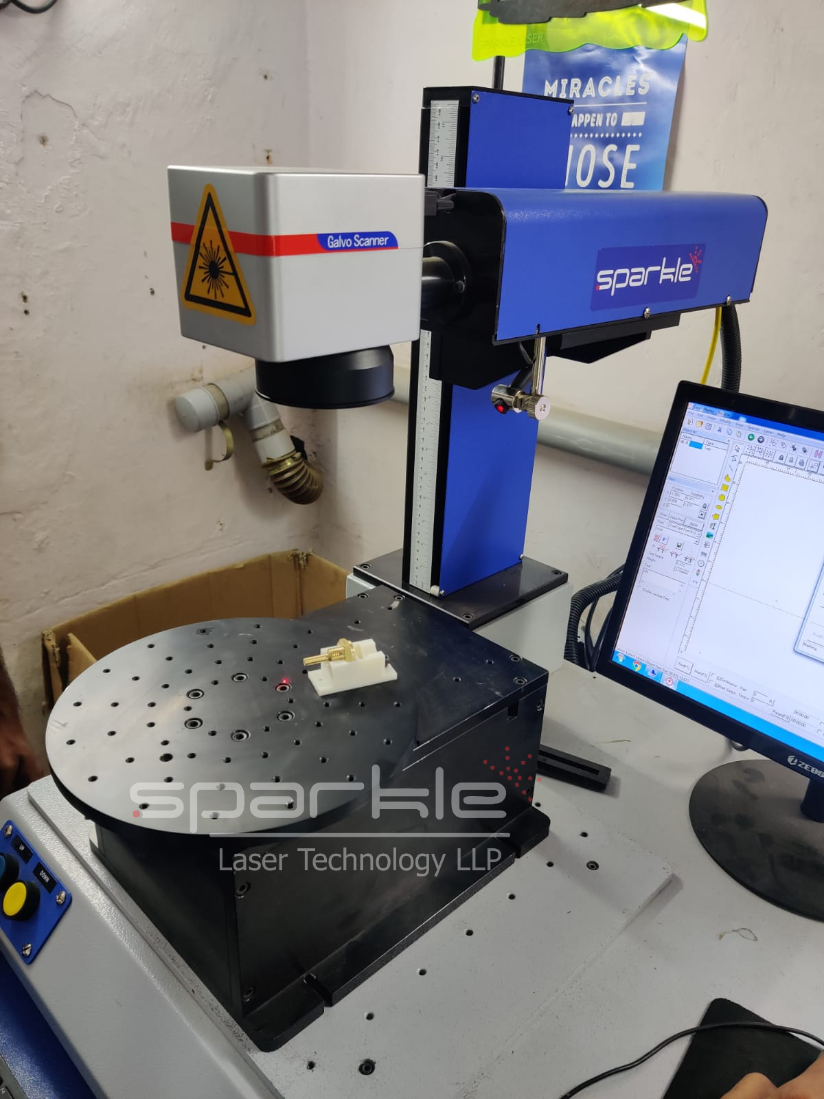 auto rotary index laser marking machine