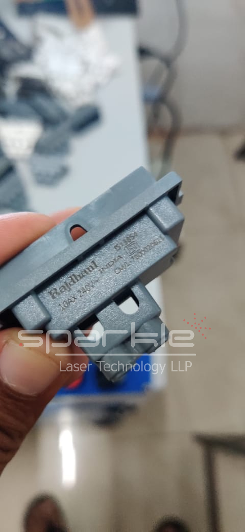 auto rotary index laser marking machine